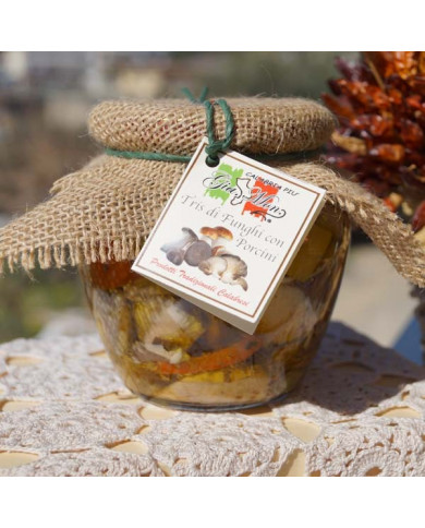 Tris di funghi sott'olio