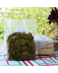 Olive schiacciate denocciolate a mano