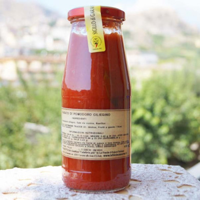 Passata di Pomodoro con Basilico Fresco