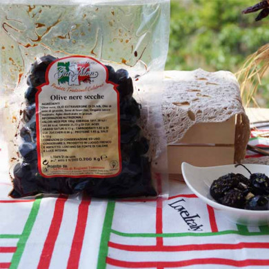 Olive nere secche condite piccanti