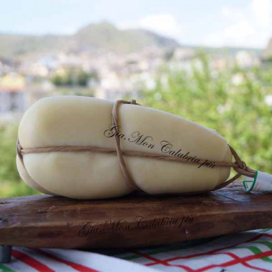 Provola calabrese