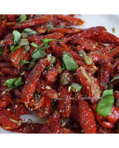Pomodori secchi sott'olio di nostra produzione