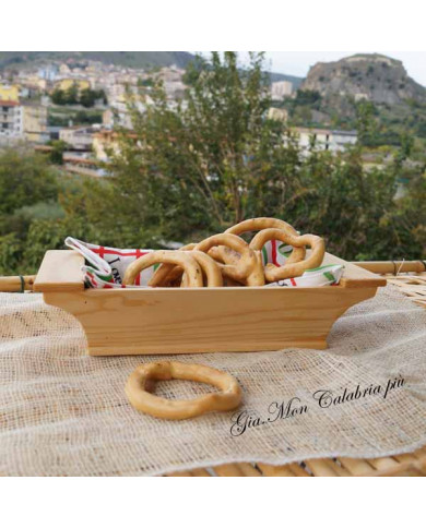 Taralli Calabresi Classici Bolliti al Finocchietto Selvatico: Un Viaggio di Gusto dalla Tradizione