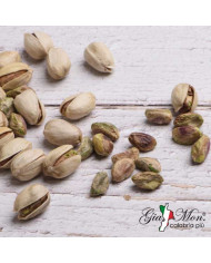 Pistacchi in guscio tostati
