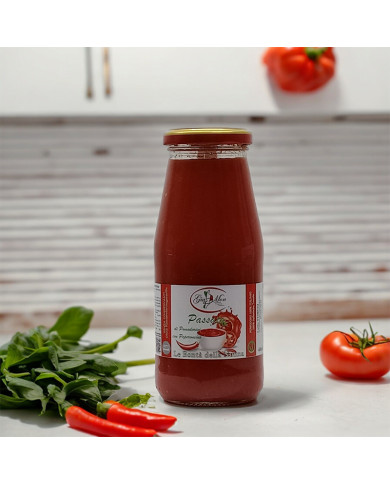 Passata di pomodoro con peperoncino