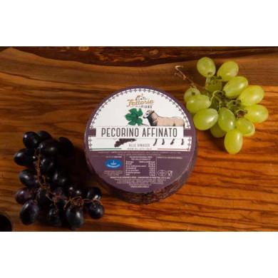 Pecorino affinato alle vinacce